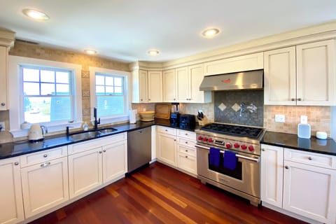 Main House kitchen - Sub Zero, Wolf, Miele appliances