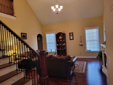 LivingRoom w/Queen Sofa Sleeper. 1 of 3 views