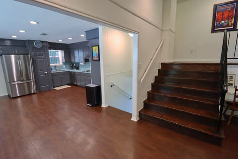 Split level home - 2 bedrooms downstairs & 3 bedrooms upstairs