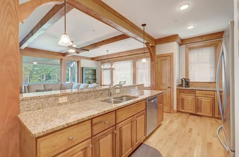 Kitchen--- Granite Counter-tops, Stainless Steel
