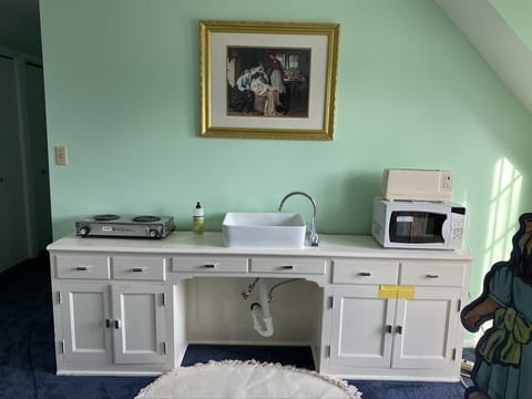 Beautiful Newly Renovated Luxury Farmhouse Rental House in Wisconsin