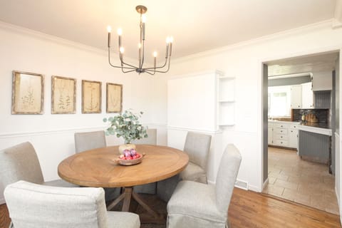 Dining room is near the kitchen.