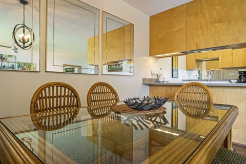 Hawaiin themed decor