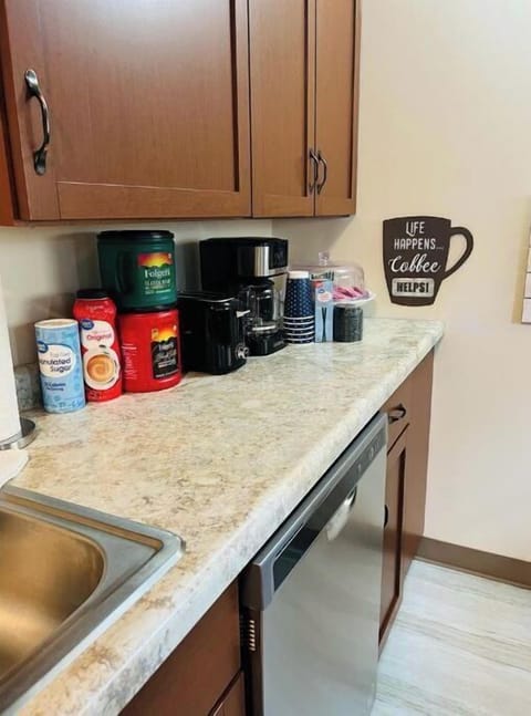 Coffe station with decaf and regular coffee.