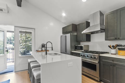 Kitchen with Viking Appliances