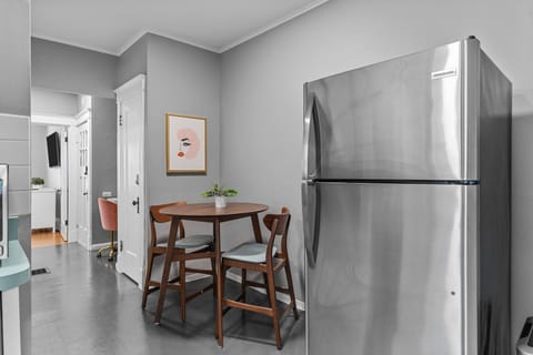 Additional Dining Area