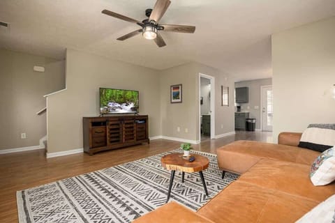 Enjoy vibrant decor and a perfect spot to unwind with family and friends!