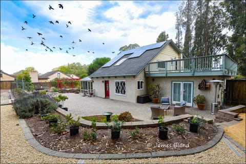 Morro Bay Birdhouse, with guest unit on right, under the deck railing.