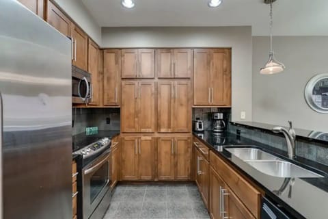 Fully stocked kitchen for your use