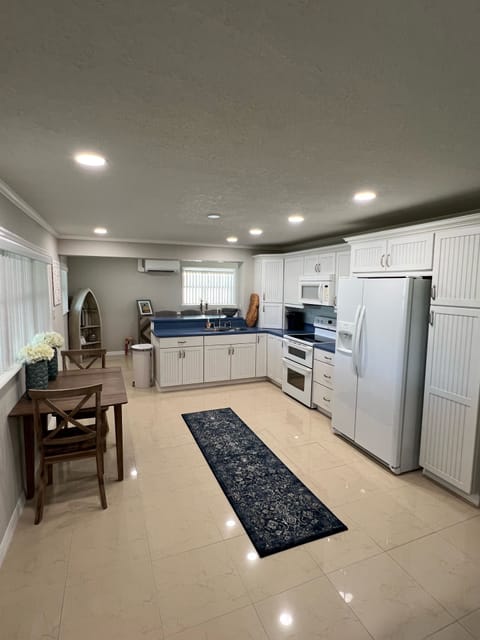 Kitchen and dining table