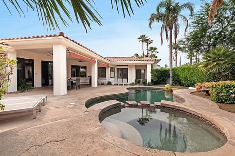 Welcome to the Desert Cove ESCAPE..! Enjoy your stay..!