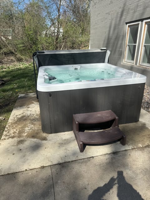 New Hot Tub!