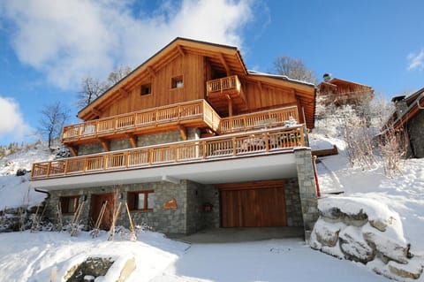 façade chalet hermine blanche