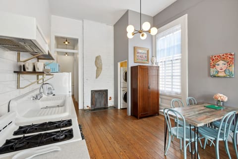 Full size washer/dryer and other cleaning supplies provided