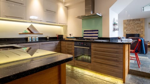 Kitchen, Spring Barn, Bolthole Retreats