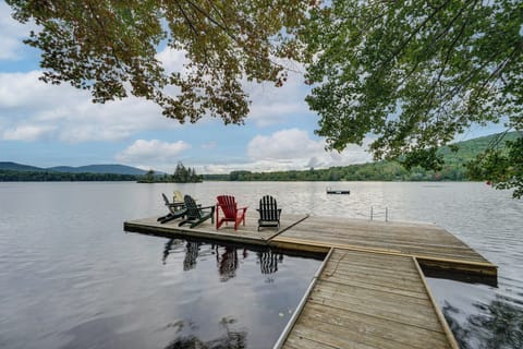 Mt. Holly Vacation Rental | 6BR | 4.5BA | 5,000 Sq Ft | Stairs Required