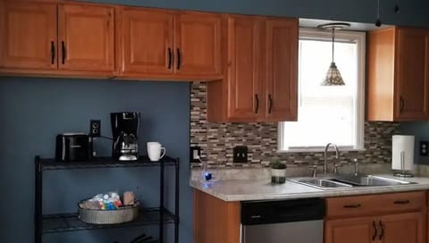 Kitchen sink and countertops