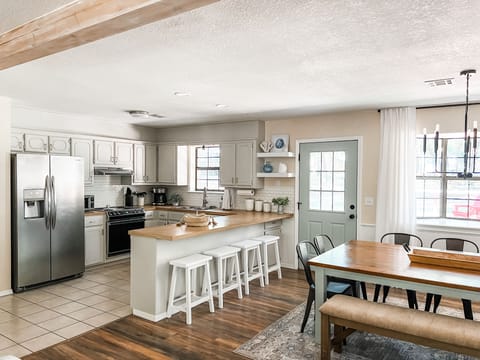 Fully equipped kitchen for all your cooking needs 