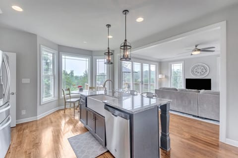 Stainless steel, updated appliances