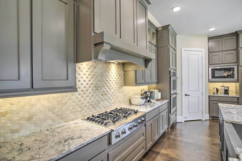 Kitchen | Cooking Basics | Ice Maker