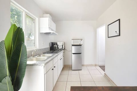 Clean and Functional kitchen.