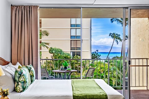 Cozy sleeping area with direct access to the lanai.