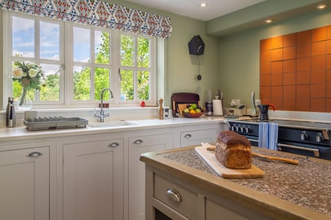 Ground floor: Kitchen