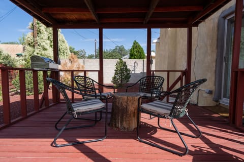 Covered Patio - Outdoor Dining, Electric Grill