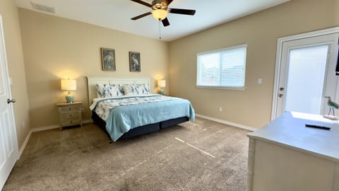 Master Bedroom- King Bed