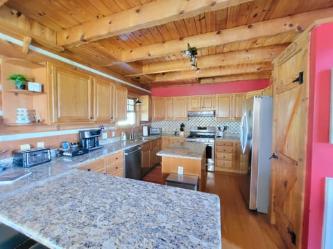 Fully equipped kitchen