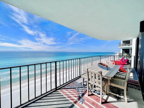 Unbeatable 15th-floor Gulf views