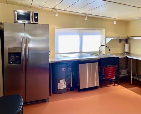 Great kitchen for groups under 50.