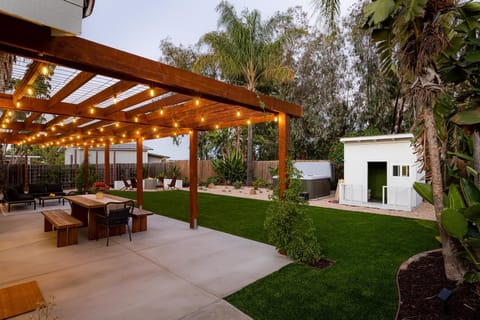 Alfresco dining in Vista, known for the best weather in California!