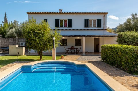 Villa with private pool and porch in Pollença.
