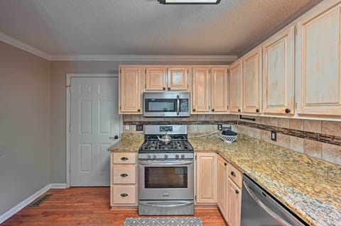 Kitchen | Drip Coffee Maker | Coffee Grinder | Blender | Crockpot | Toaster