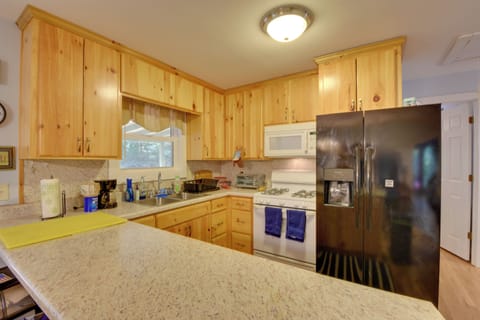 Kitchen | Cooking Basics | Drip Coffee Maker | Microwave | Toaster Oven