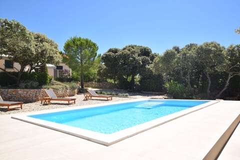 Swimming pool for use