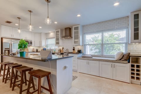 Recessed Lights, Pendant Lights & Under Cabinet Lighting, 