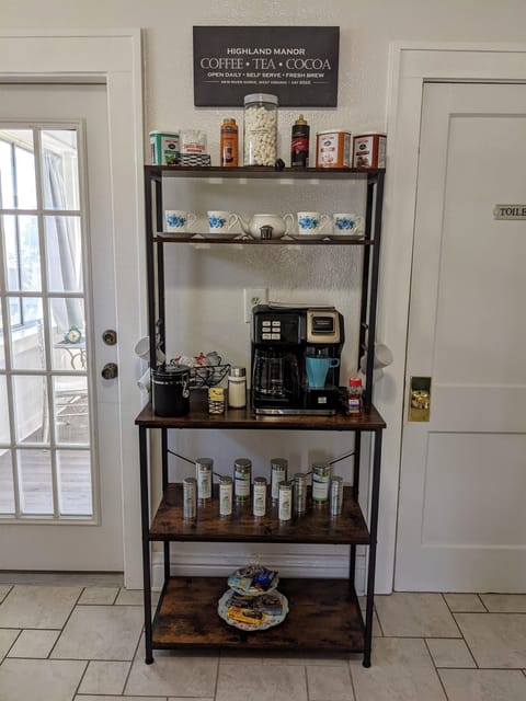 Coffee, Tea and Cocoa Station