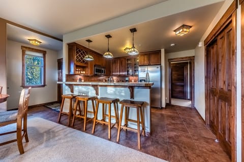 Kitchen - Kitchen Island with seating for 4.