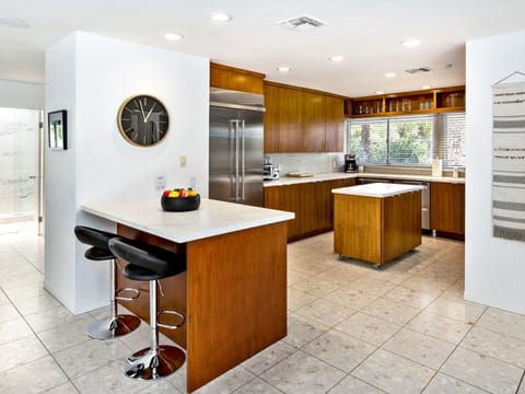 Breakfast bar for two