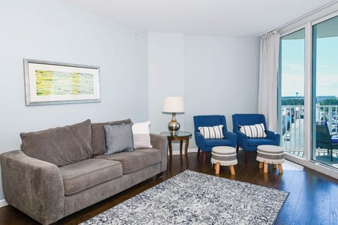 The Palms of Destin 1712 - Living Area