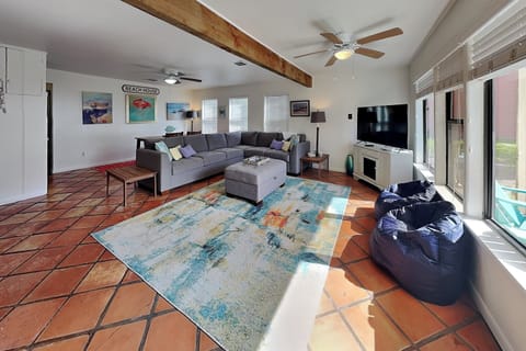 Welcome to Caprice Cottage - Sun Harbor Cottage #1