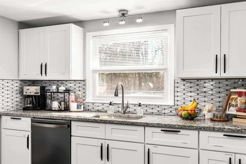 Don’t waste time washing the dishes! Throw them in the dishwasher, press a button, and enjoy your drinks .