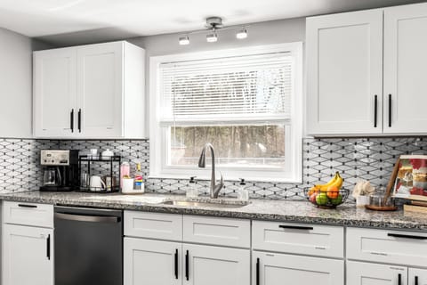 Don’t waste time washing the dishes! Throw them in the dishwasher, press a button, and enjoy your drinks .