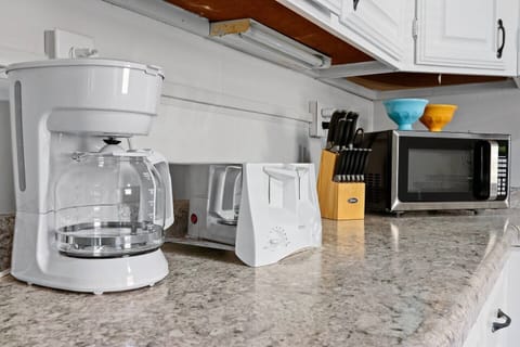 Large, fully furnished and newly updated kitchen area