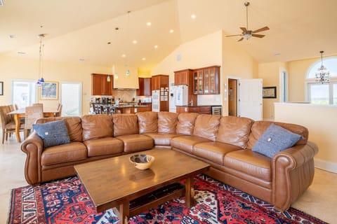 Level 3-Oceanfront Living Room