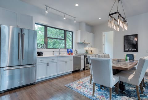 Both Kitchens with reverse osmosis filtered water