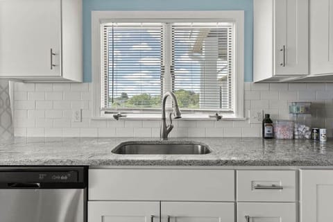 Fully-equipped kitchen