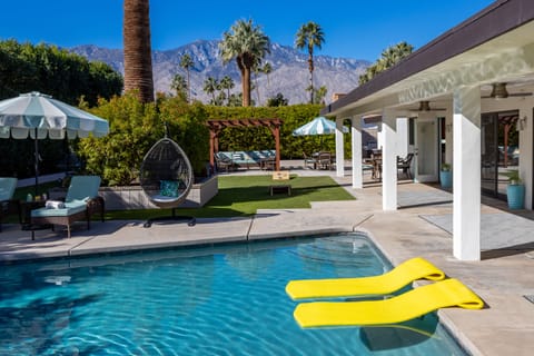 Palm Springs living at its finest